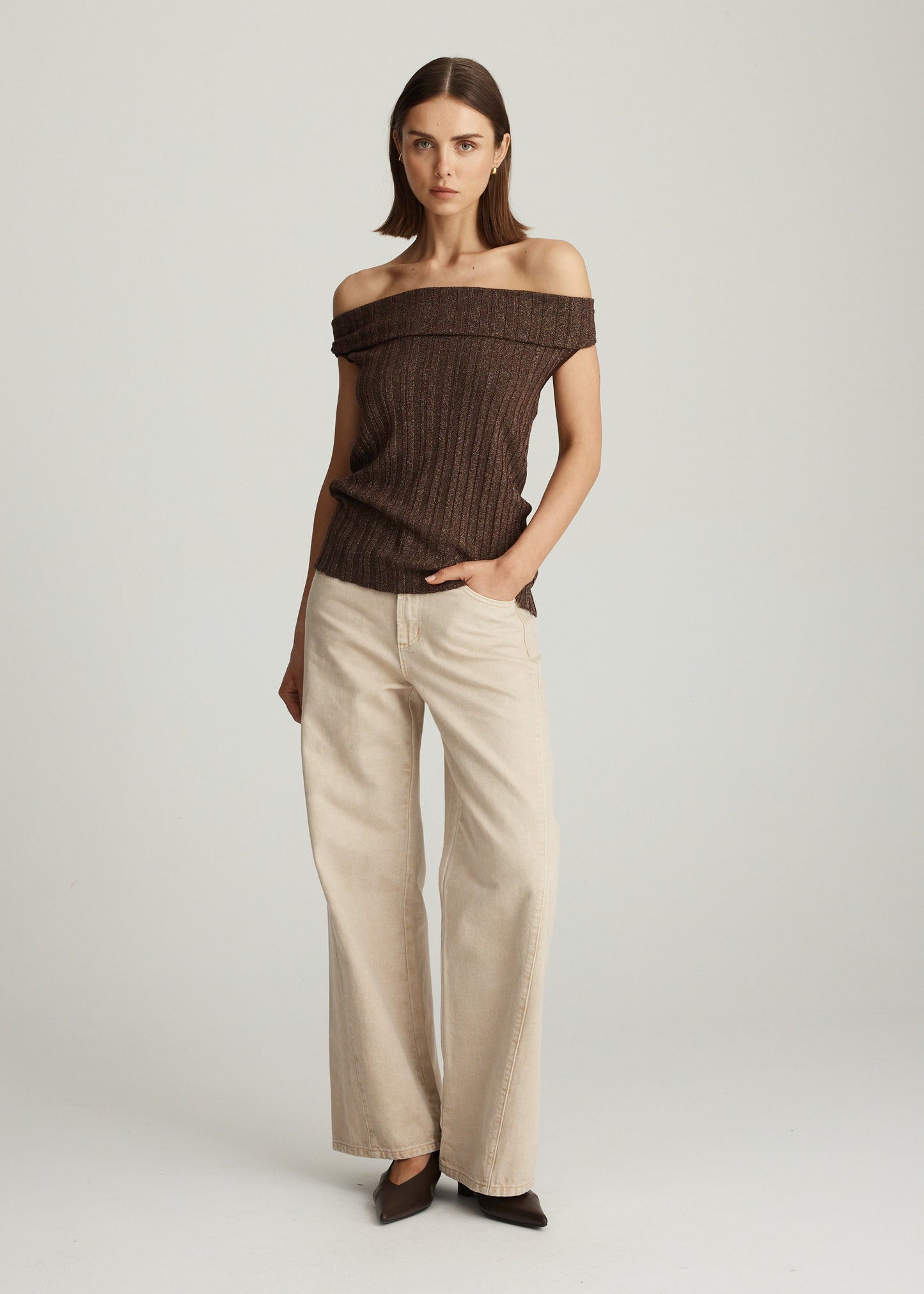 AXIS TOP