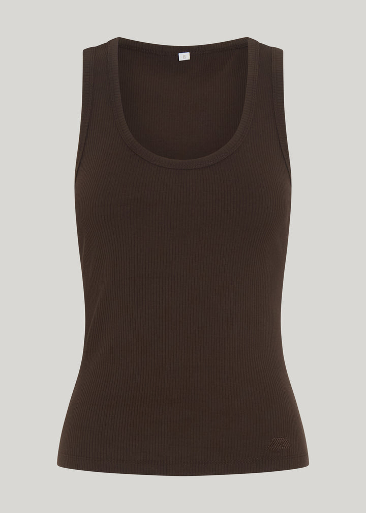 RELLAR SCOOP TANK