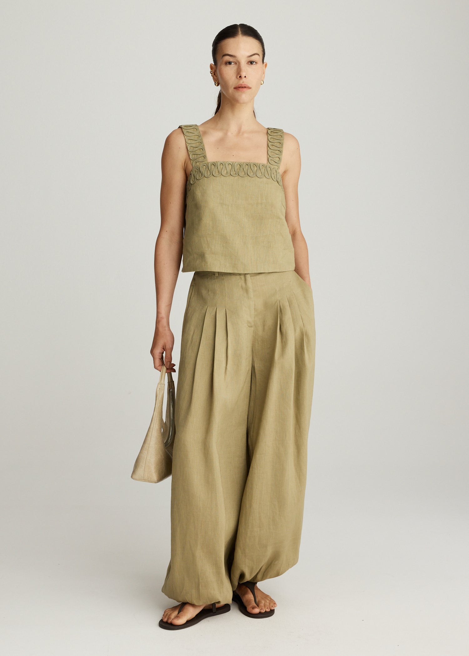 LULU LINEN CROP IN SAGE