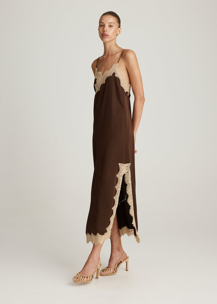SORELI LACE MAXI