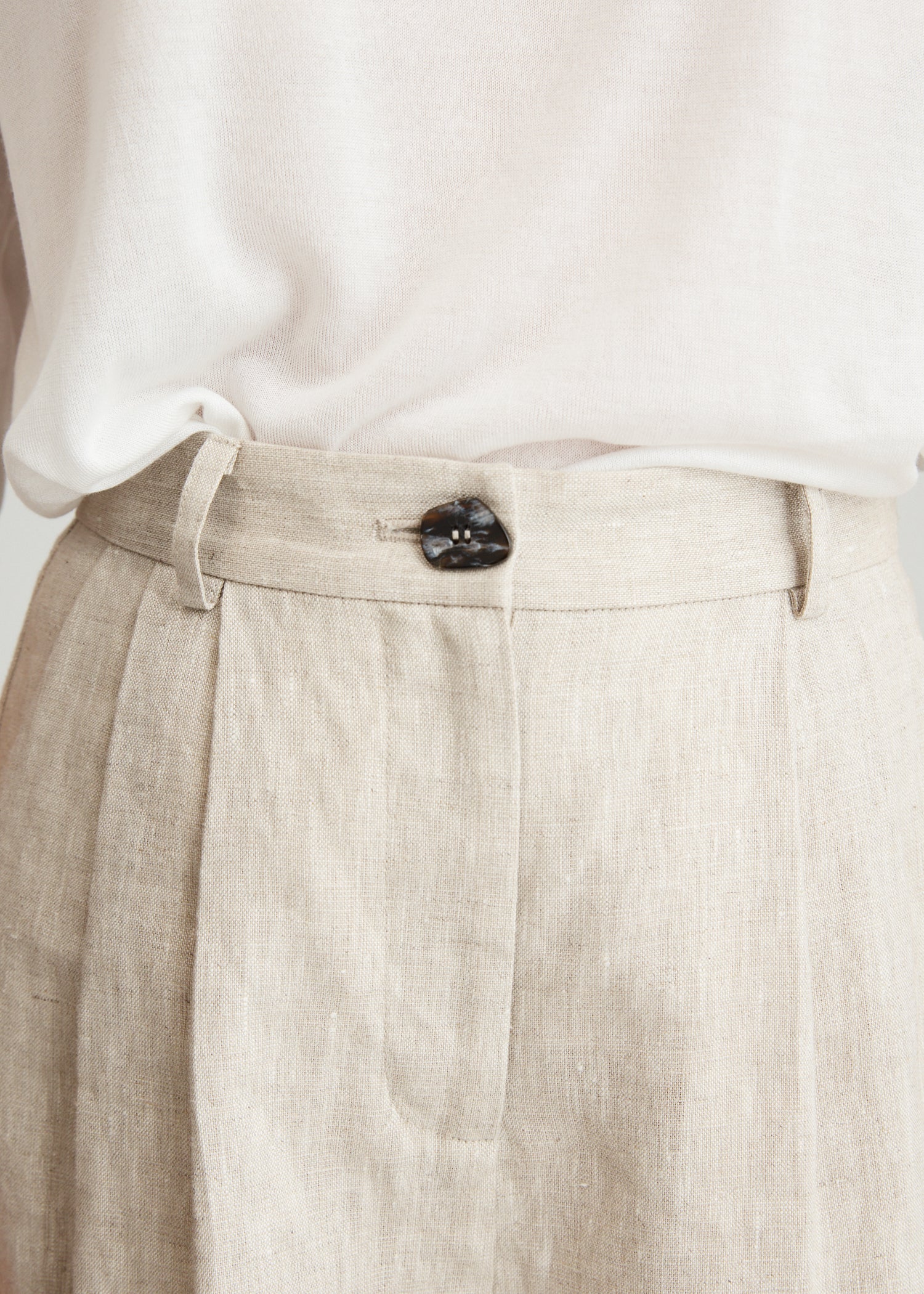INARA LINEN SHORT