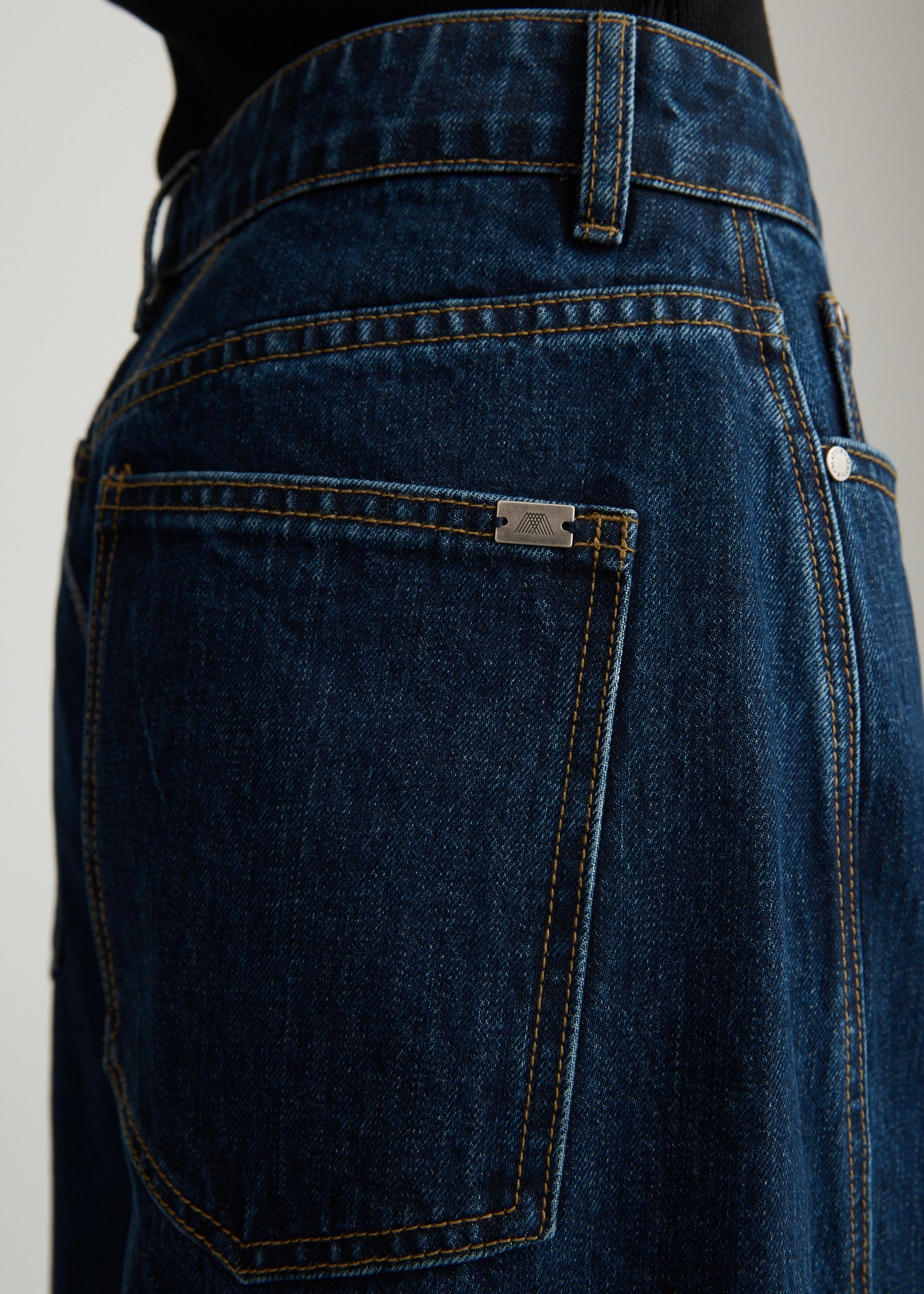 LUMEN JEAN