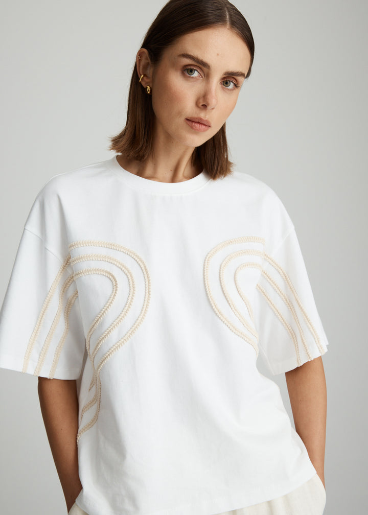 APPLIQUE TEE