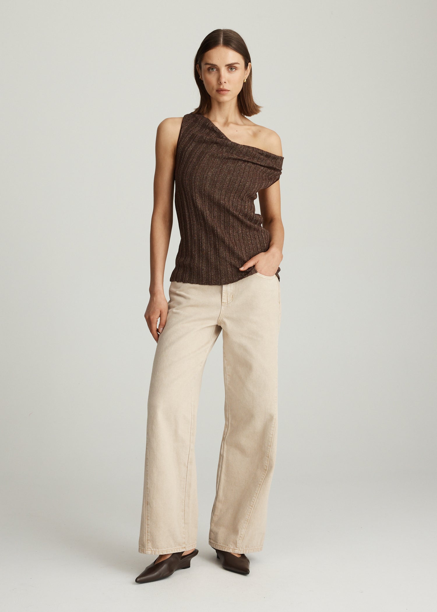 AXIS TOP