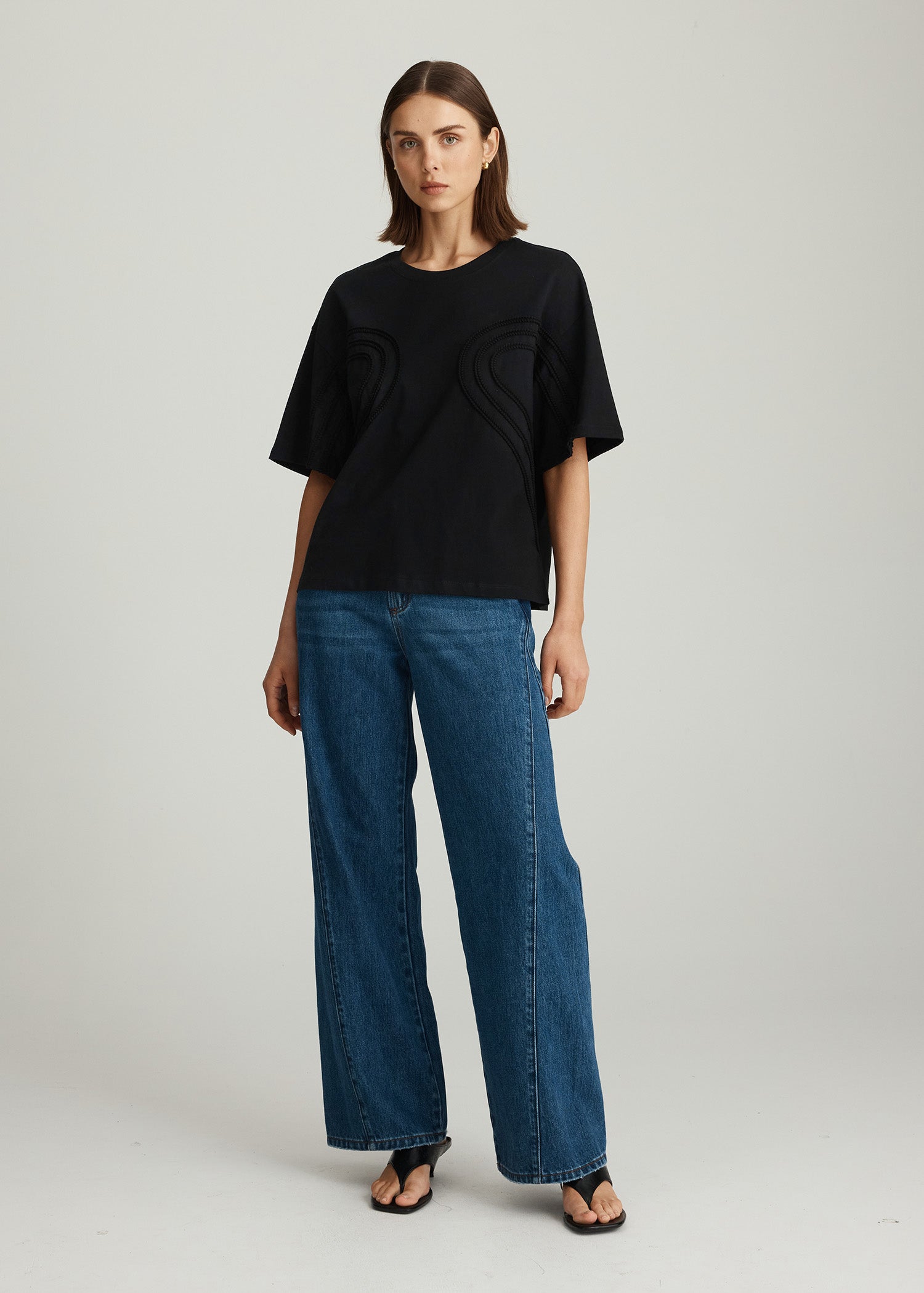 APPLIQUE TEE
