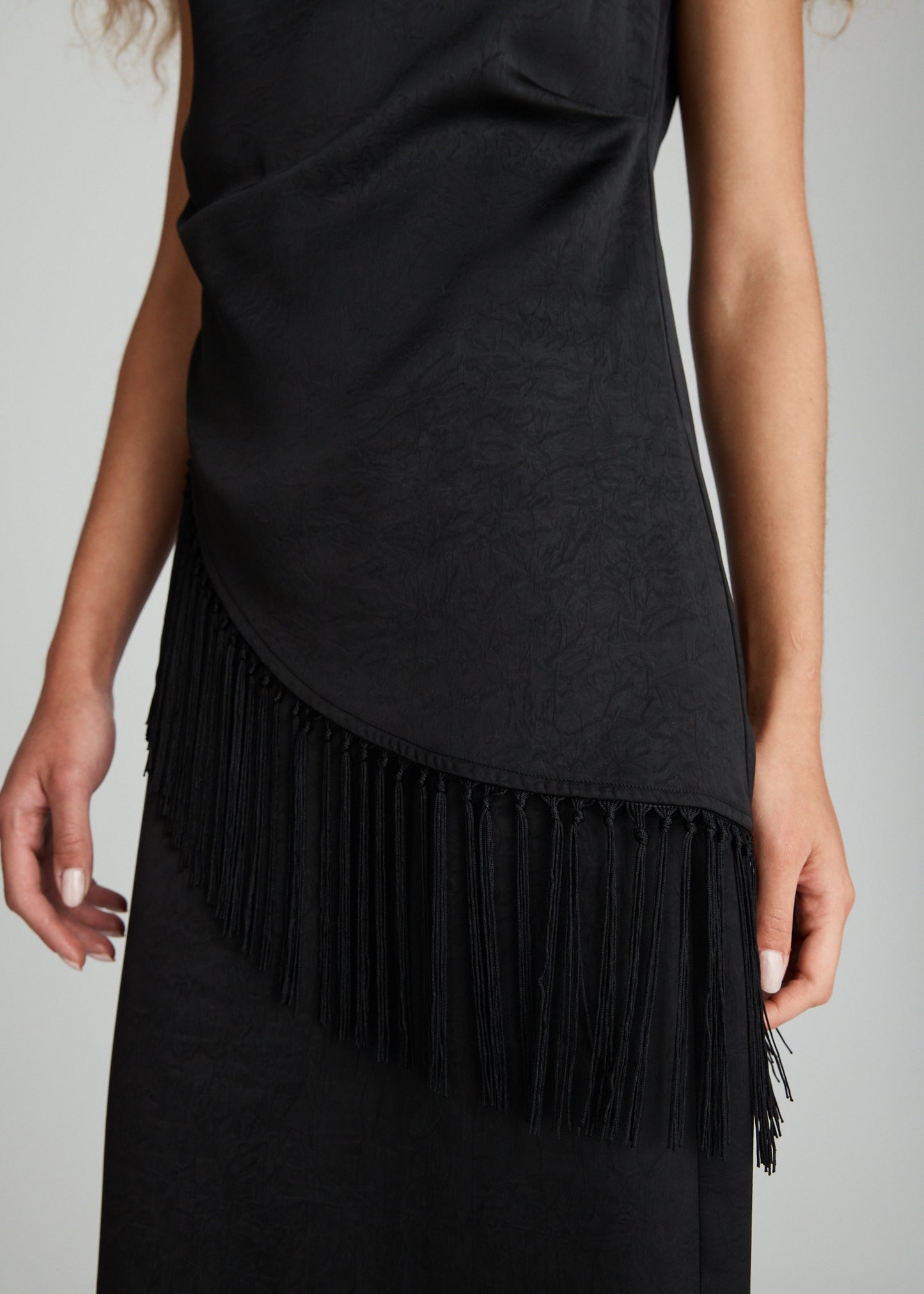CASCADE TASSEL TOP