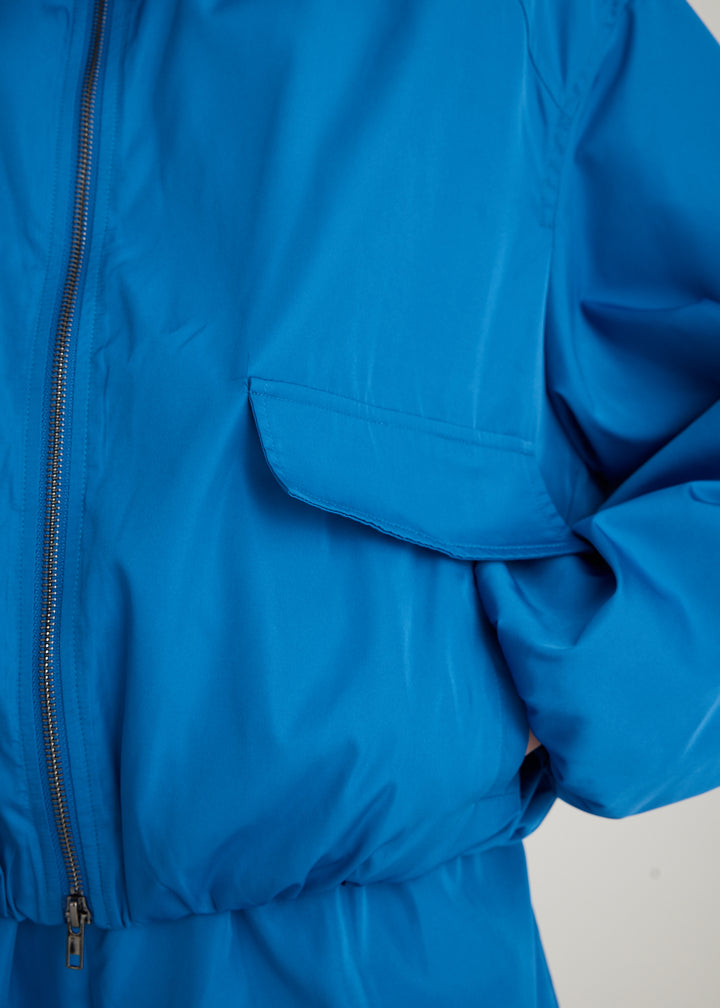 ANNA WINDBREAKER