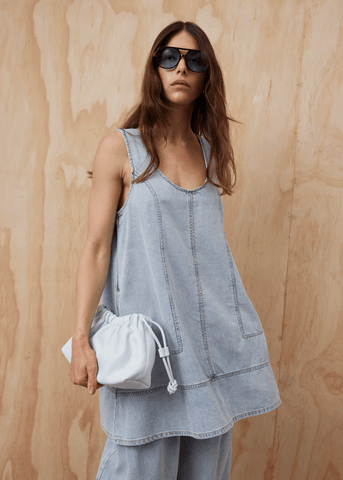 MAJA DRESS IN LIGHT WASH