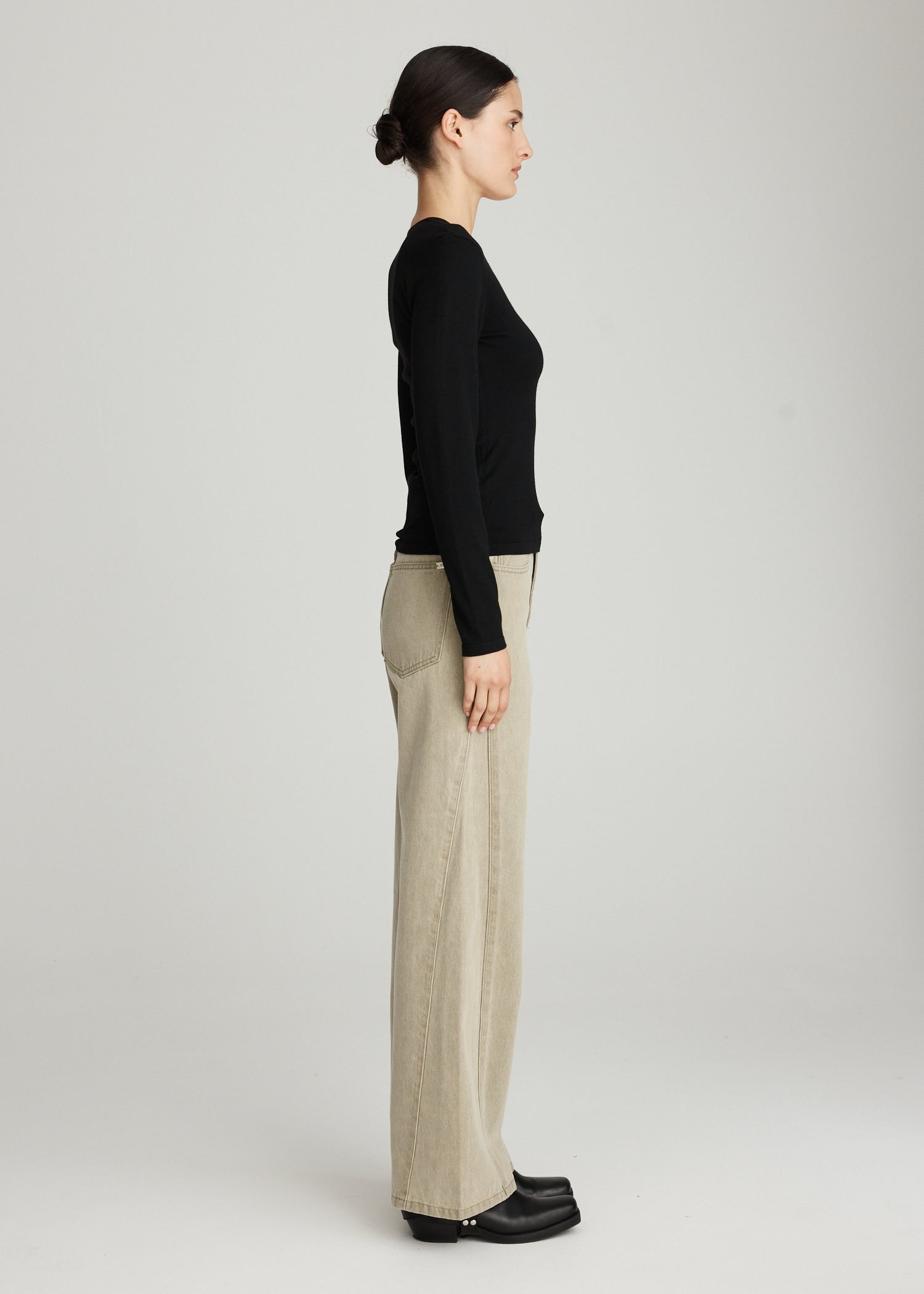 PRE-ORDER AXIS JEAN