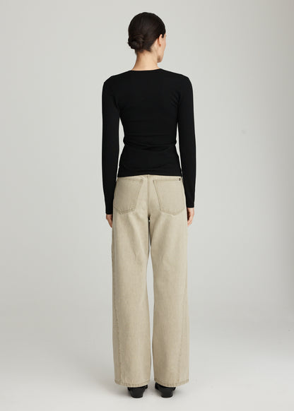 PRE-ORDER AXIS JEAN