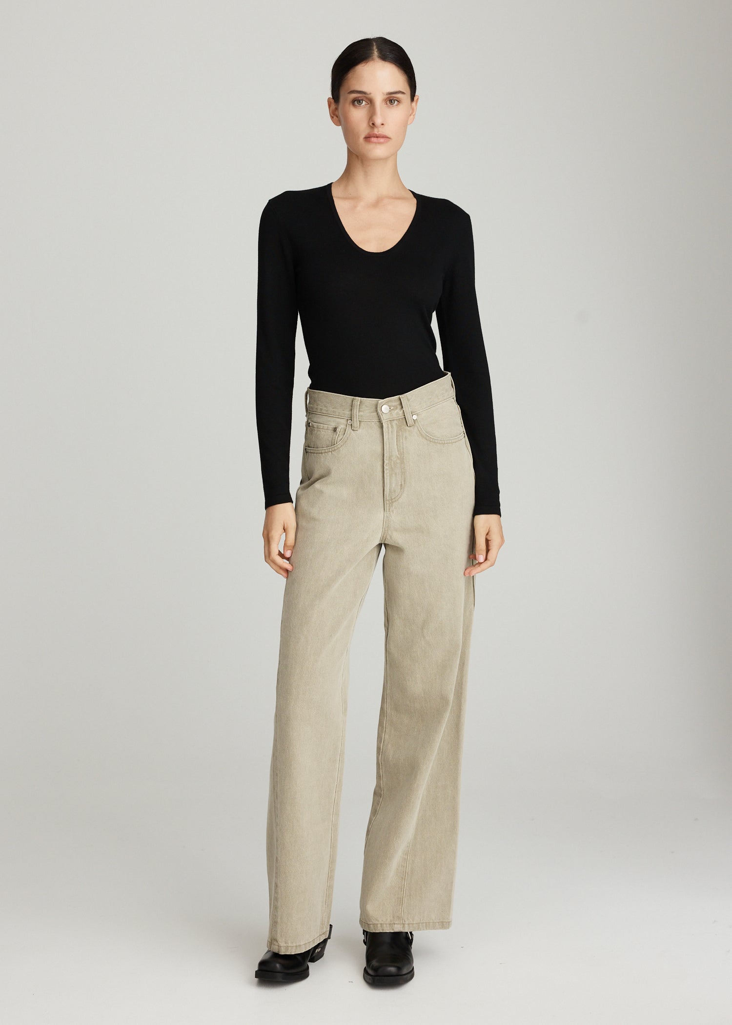 PRE-ORDER AXIS JEAN