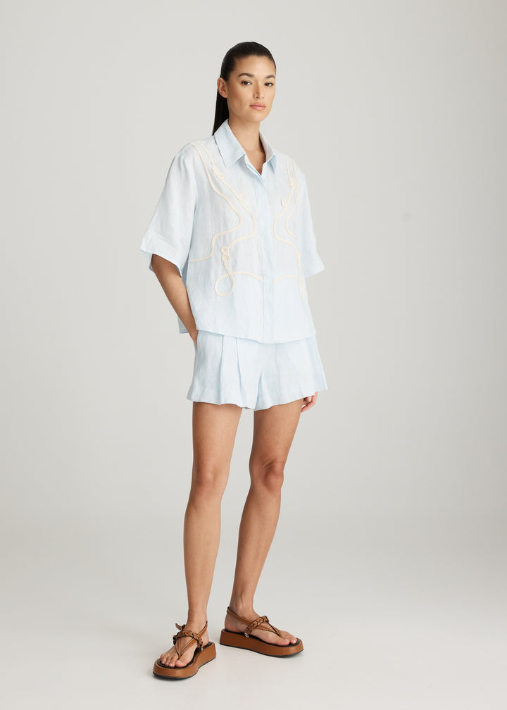 NOMAD APPLIQUE TEE