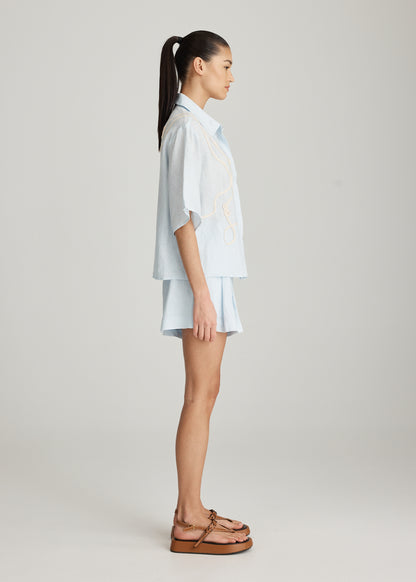 NOMAD APPLIQUE TEE