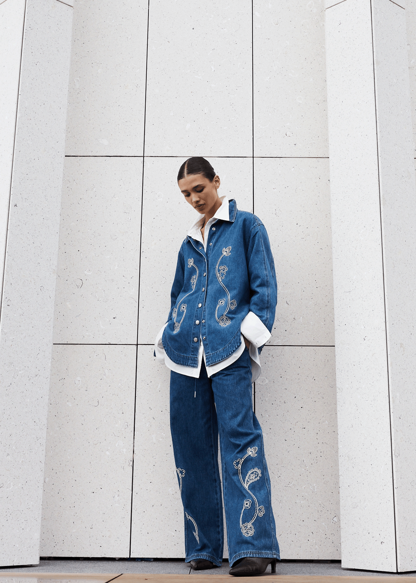 ATLAS EMBROIDERED PANT