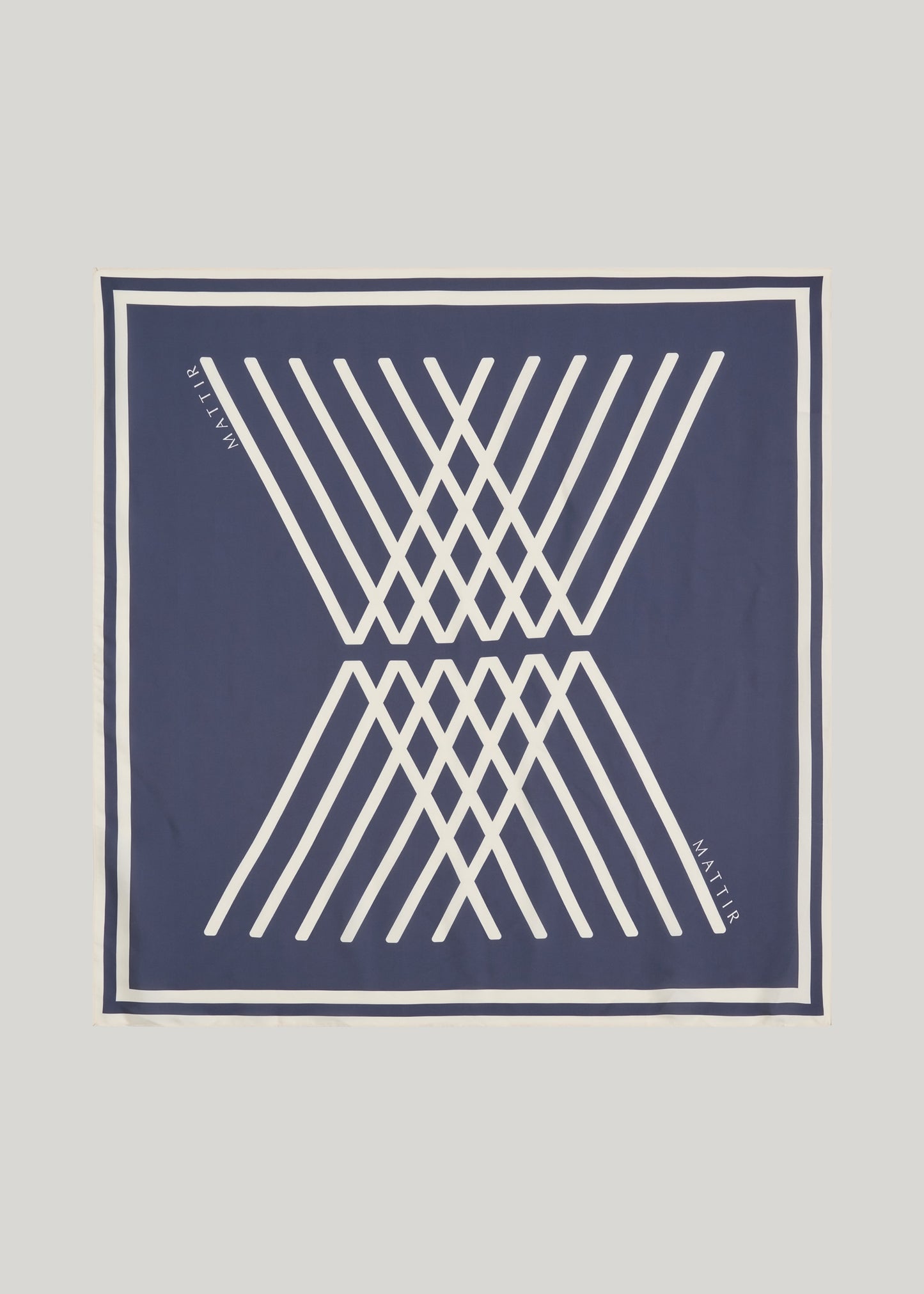 MATTIR SCARF IN CHARCOAL