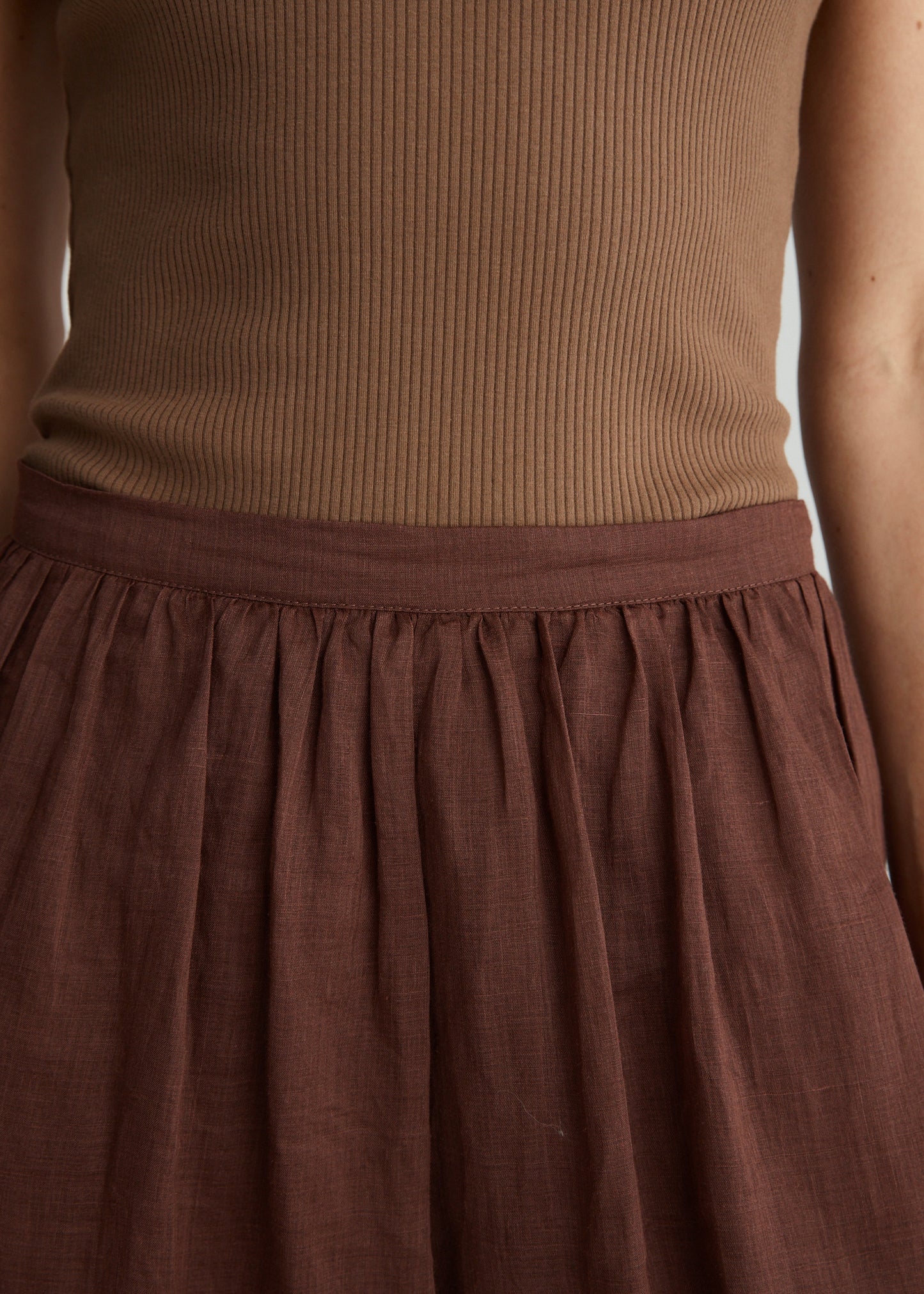 PRE-ORDER ALADDIN RAMIE PANT IN COCOA