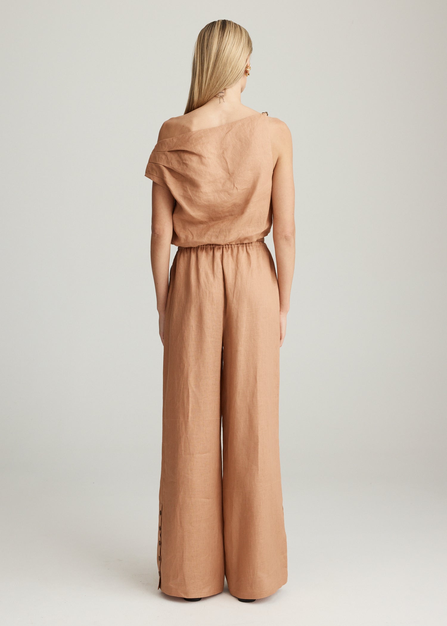AERA LINEN TOP